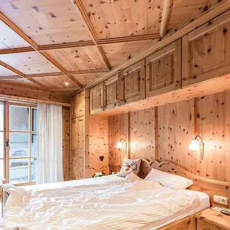 ヴィラ 4br Chalet In Viehofen - What'app - 0034-635-520-036 - For Reservations!